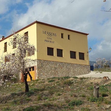 Hostal Restaurant Mussons Vins Poboleda Экстерьер фото